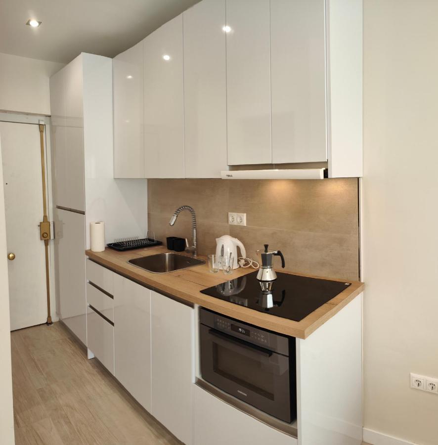Coconut Begona Studio City Center By Namaste Elite Torremolinos Exteriör bild