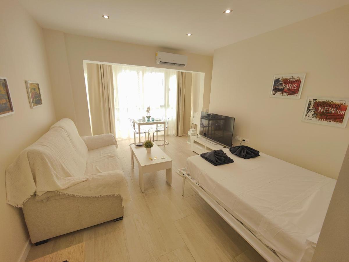 Coconut Begona Studio City Center By Namaste Elite Torremolinos Exteriör bild
